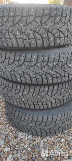 Bridgestone Blizzak Spike-02 185/65 R15