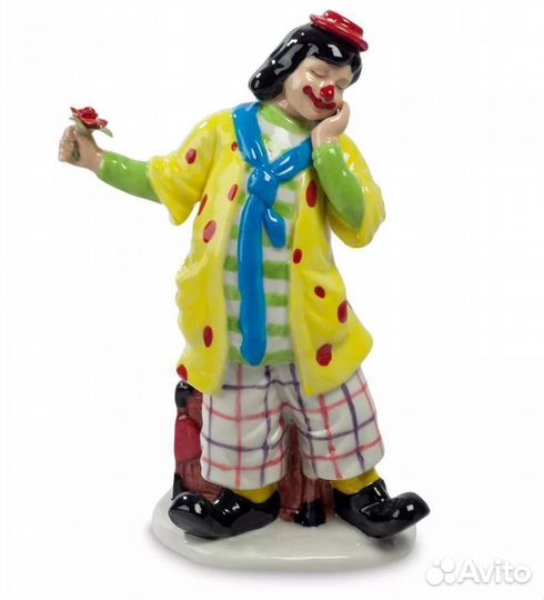 Фарфоровые статуэтки 