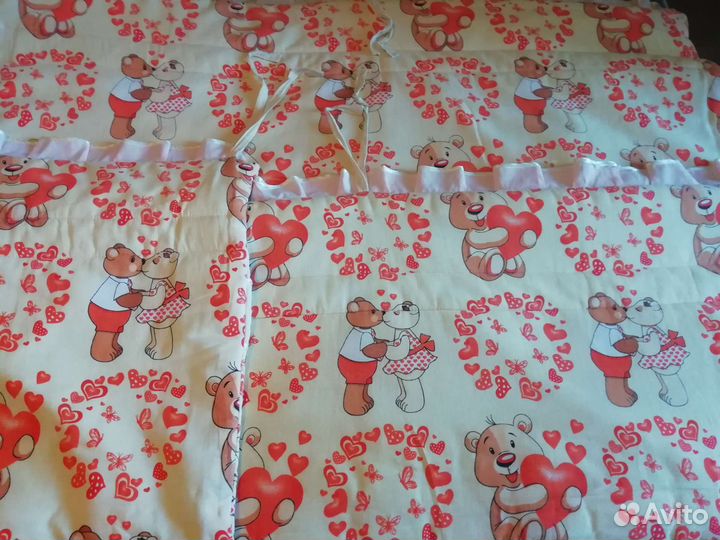 Бортики в кроватку