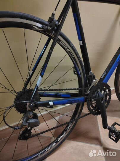 Шоссейный велосипед Stels XT 300