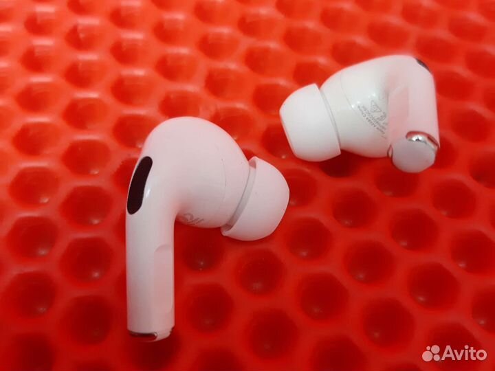 Беспроводные наушники Apple AirPods PRO (мл)