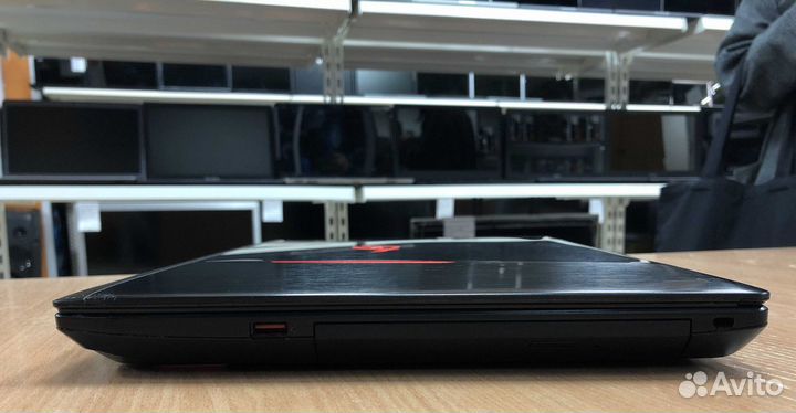 Asus GL553V/i5 7300/8GB/GTX1050/128GB SSD+1000GB