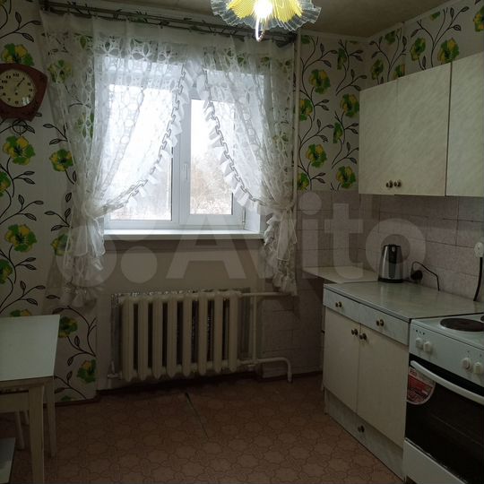 2-к. квартира, 45 м², 1/3 эт.