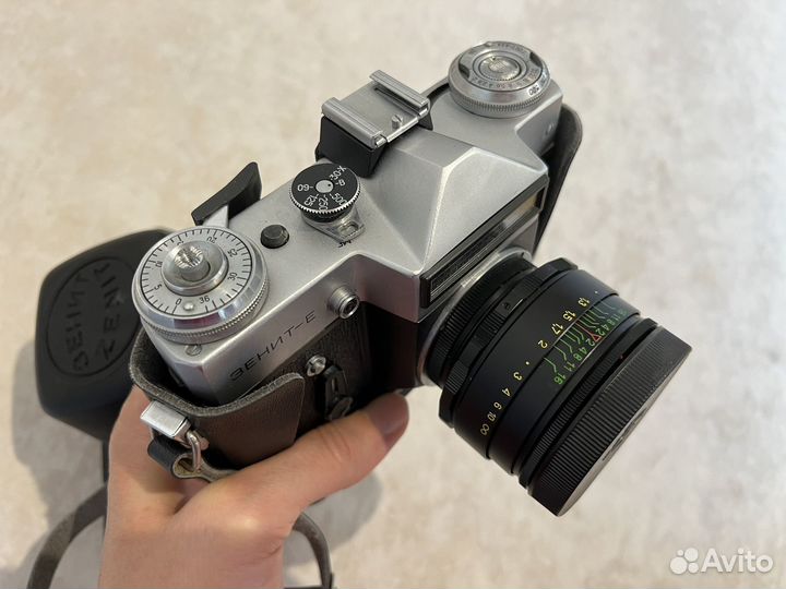 Пленочные фотоаппараты фэд-2 и Зенит Е