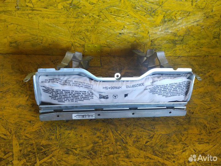 Аирбаг пассажирский Mercedes C-Class W 204 OM 646