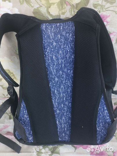 Школьный рюкзак