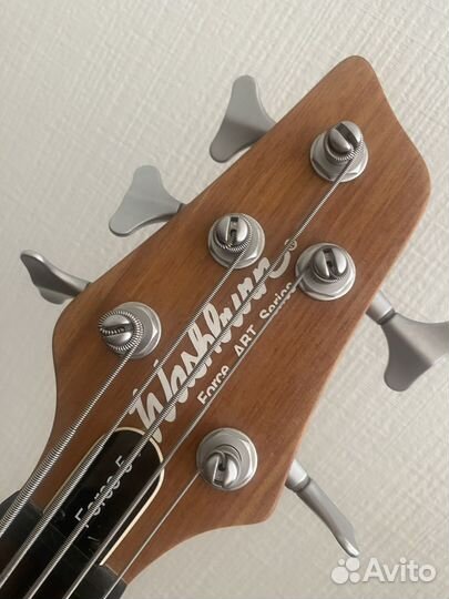 Бас гитара 5 струн Washburn Force 5