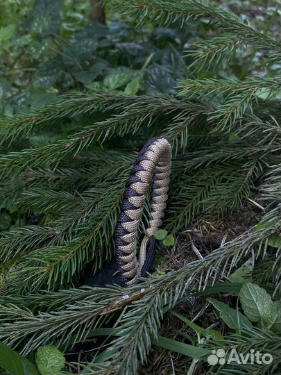 Браслет из паракорда