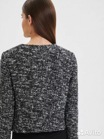 Жакет укороченный трикотажный теплый на пуговицах