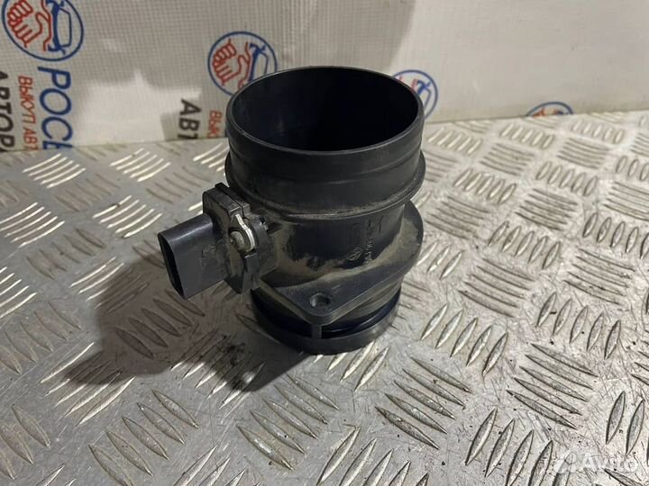 Датчик расхода воздуха дмрв Volkswagen Passat (B6)