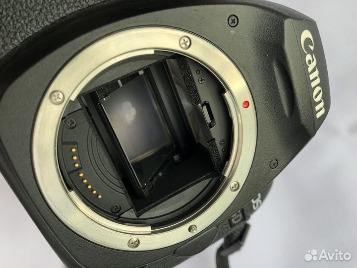 Зеркальный фотоаппарат Canon 5d mark 2