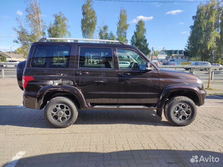 УАЗ Patriot 2.7 МТ, 2023