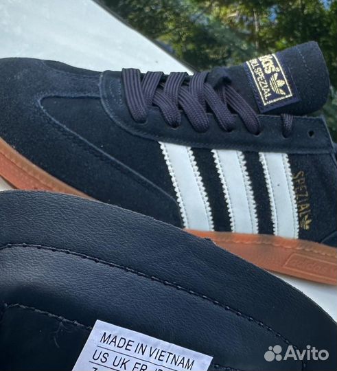 Кроссовки adidas Spezial