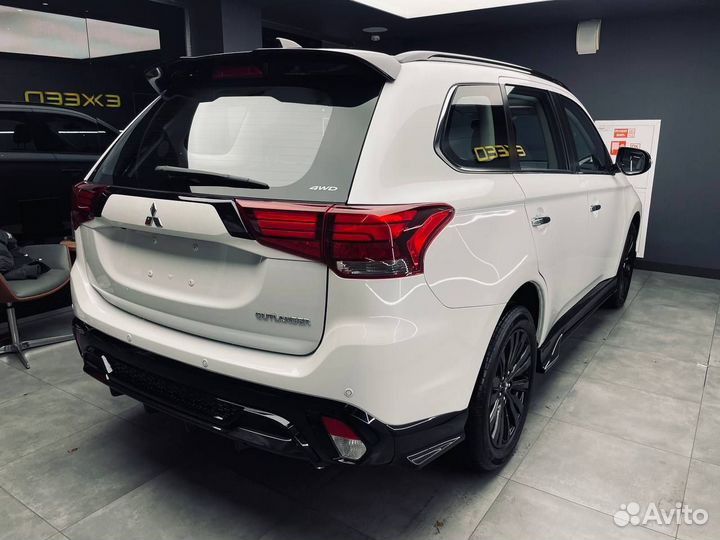 Mitsubishi Outlander 2.4 CVT, 2022