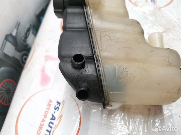 Бачок расширительный Ford Mondeo 4 2.0 дизель 2013