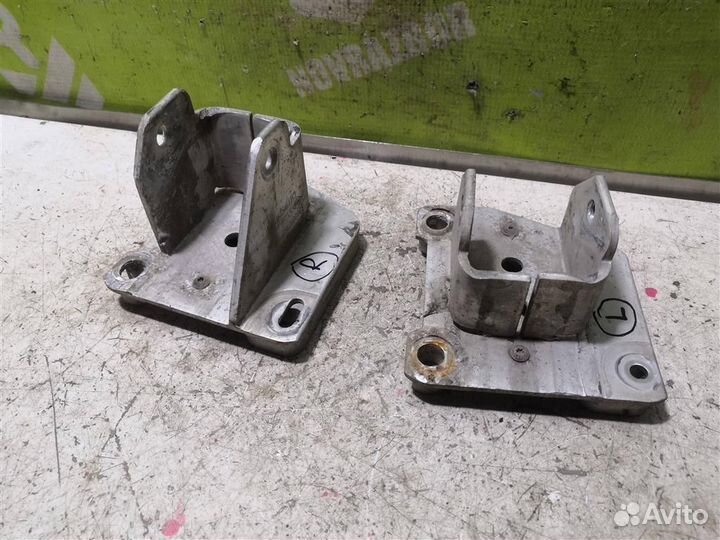 Кронштейн усилителя заднего бампера Рено Меган 2