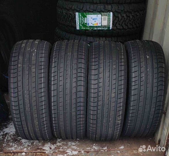 Triangle EffeXSport TH202 245/40 R19 и 275/35 R19
