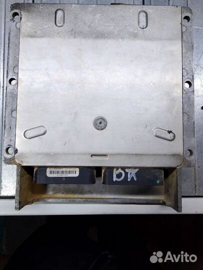 Блок управления двигателем (ECM) 4921411Cummins