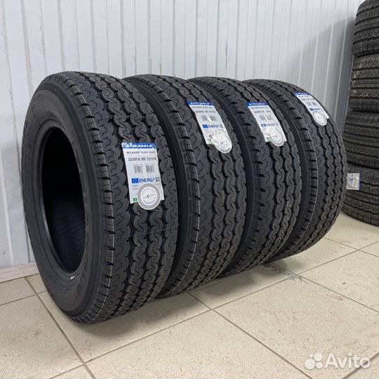 Triangle TR652 215/75 R16