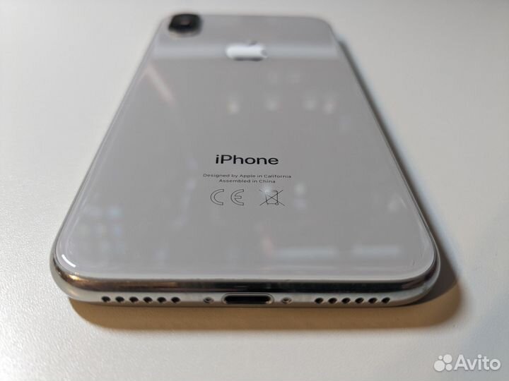 iPhone X, 64 ГБ