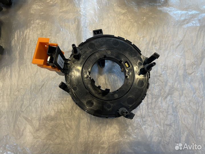 Новый подрулевой шлейф 1J0959653E