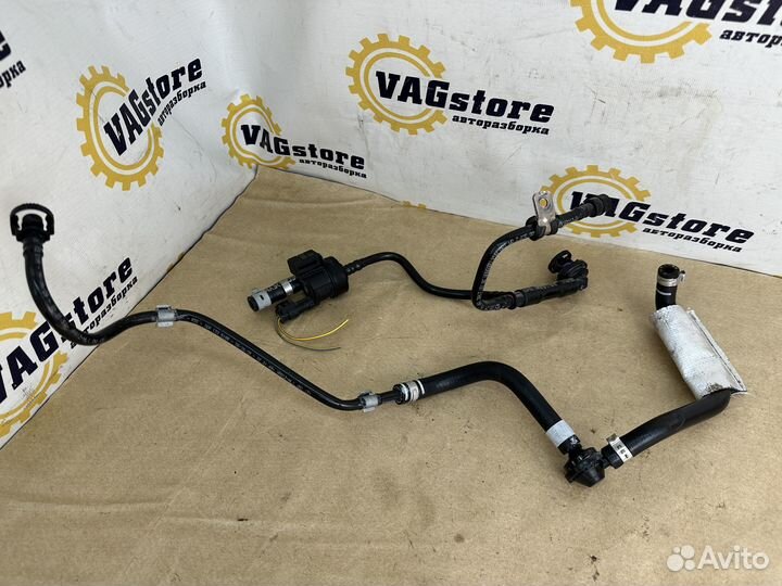 Трубка вентиляции бака Audi A4 B8