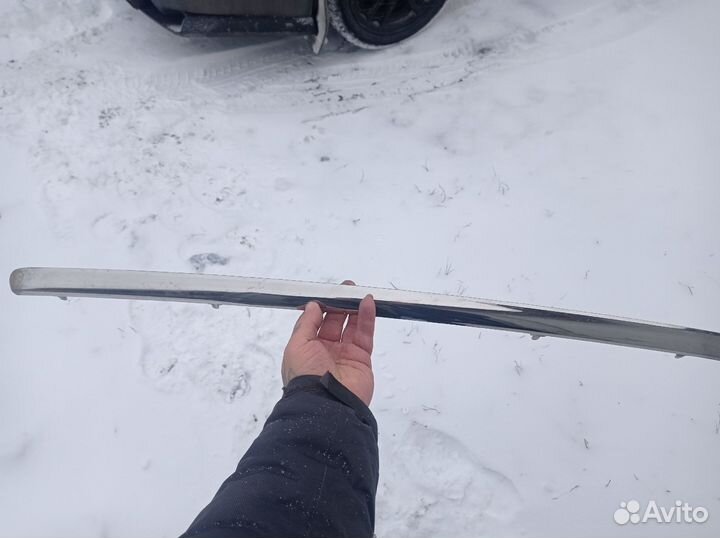 Накладка тайота рав 4