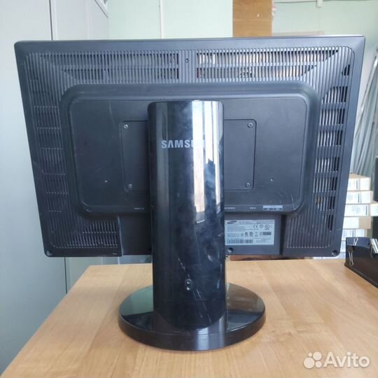 Монитор Samsung SyncMaster 2493HM