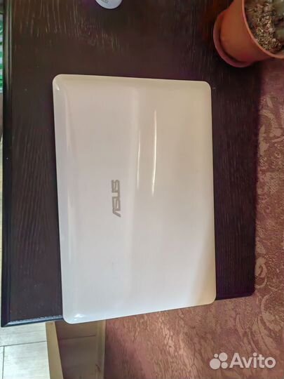 Нетбук asus