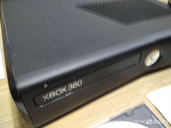 Xbox 360 E 500gb +7игр