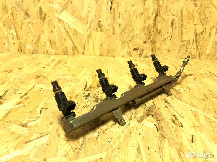 Форсунка топливная Honda CR-V 2 2.4