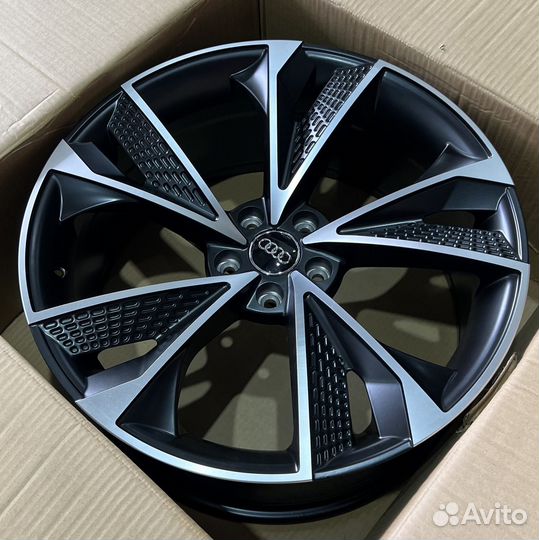 Новые диски R19 на Audi Q7 4M (с 2016 г.в.)