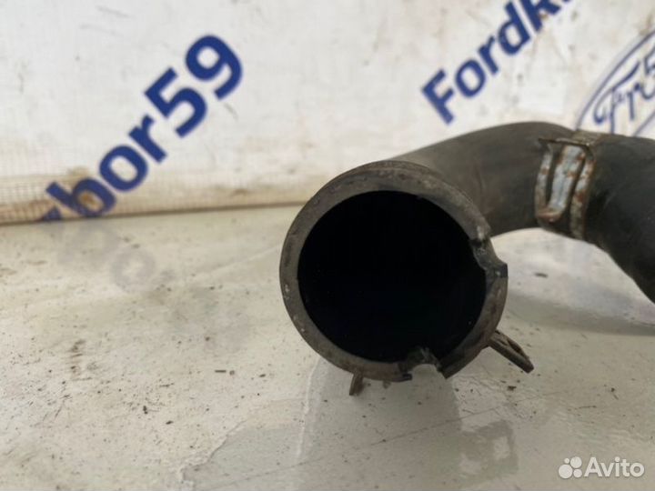 Патрубок системы охлаждения нижний Mazda Mazda3 BL