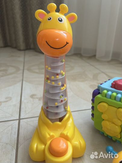 Развивающие игрушки для малышей