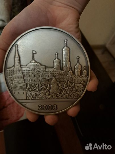 Монета медаль редкая, серебро. 1 килограмм