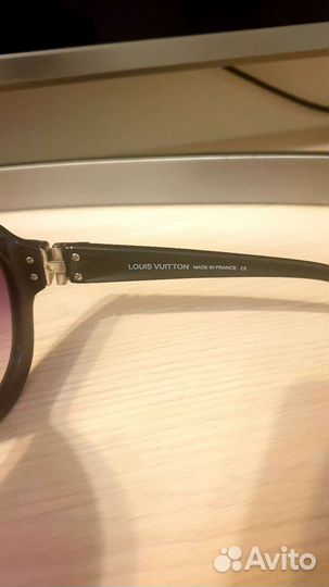 Солнцезащитные очки женские брендовые