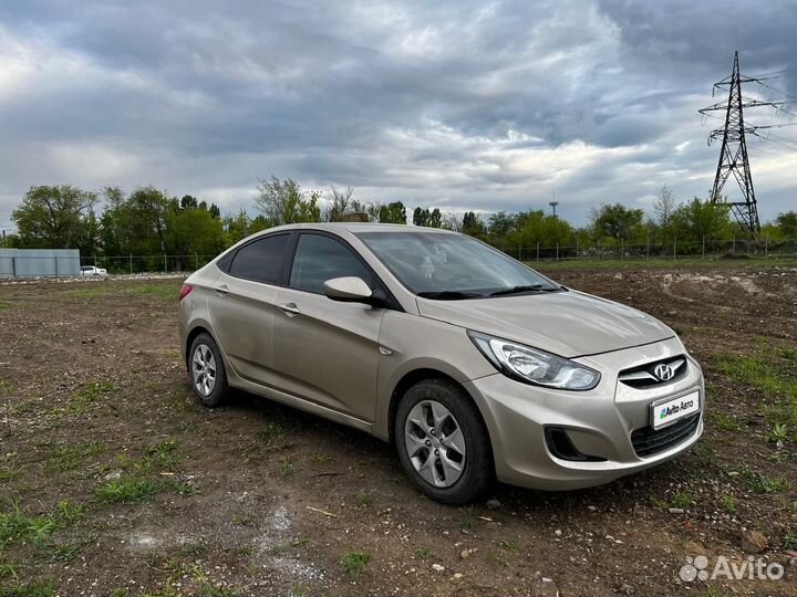 Hyundai Solaris 1.4 AT, 2014, 180 000 км