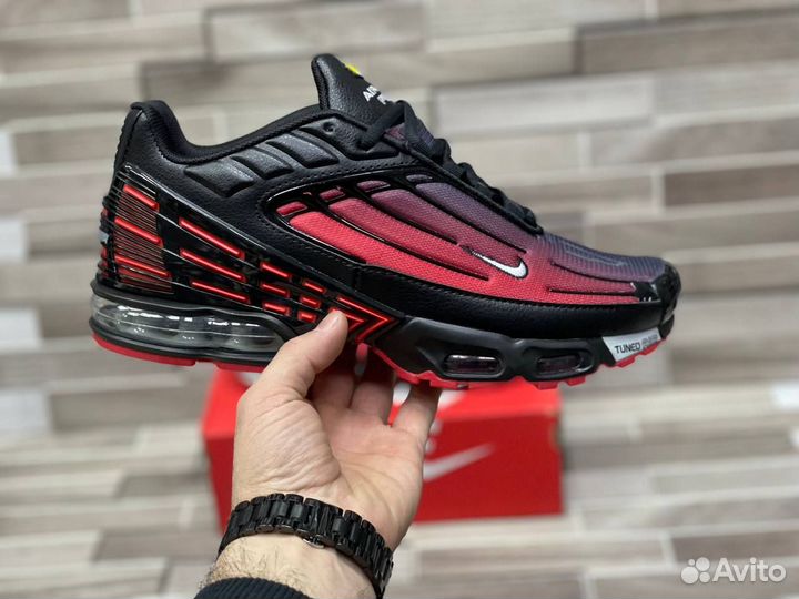 Кроссовки Nike Air Max Plus 3 Radiant Red (41-45)