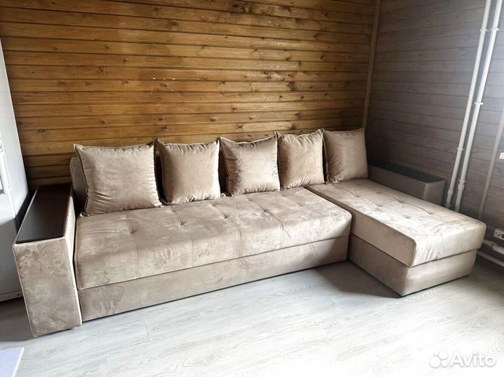 Диван угловой
