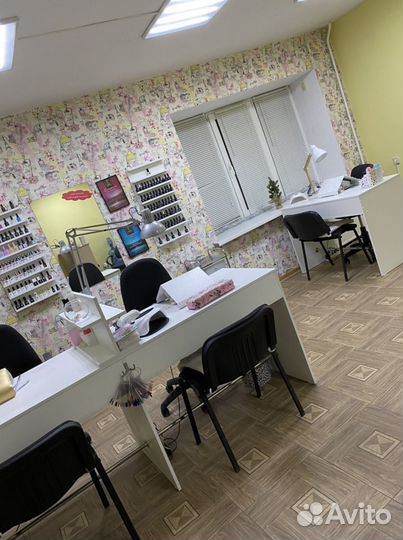 Сдам в субаренду рабочее место мастеру маникюра
