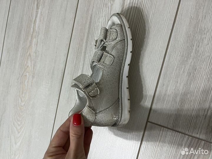 Босоножки для девочки 27 размер в сад