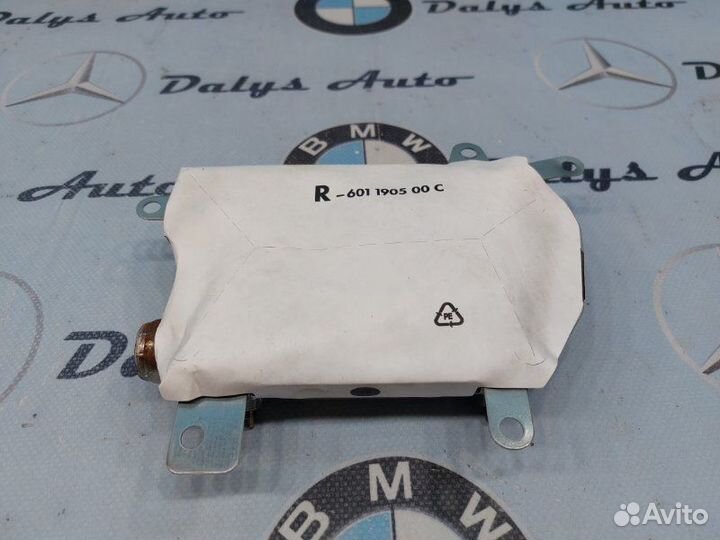 Подушка безопасности (Airbag) в дверь передняя