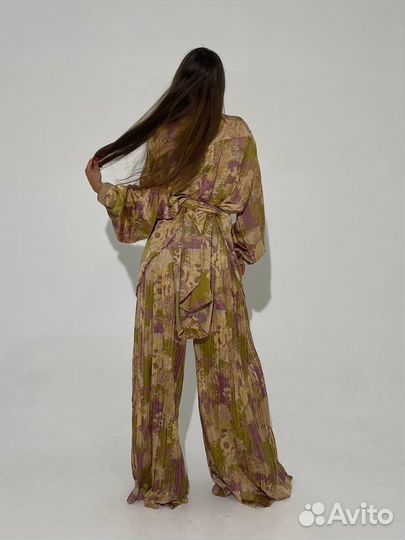 Шикарный костюм двойка люкс