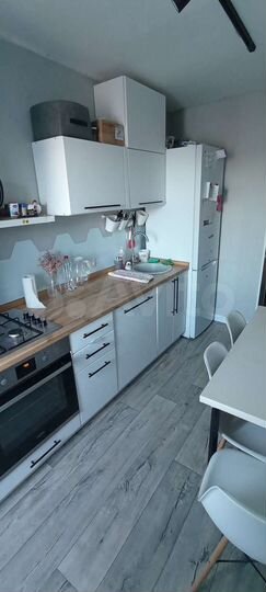 2-к. квартира, 50 м², 9/9 эт.