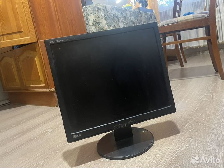 Монитор LG flatron l1742s-bf
