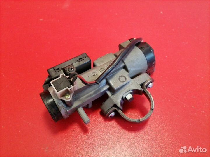 Замок зажигания Chevrolet Aveo T250 B12D1 2010