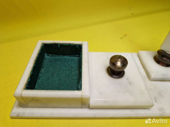 К.898 Подсвечник настольный мрамор