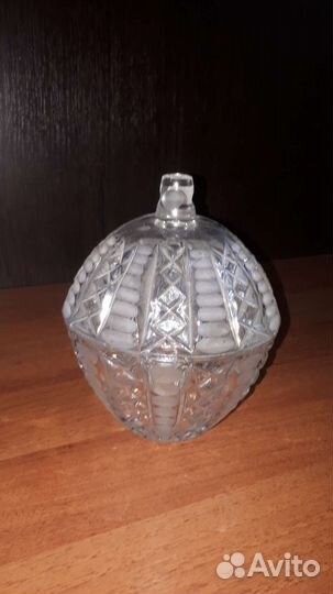 Конфетницы и сахарницы