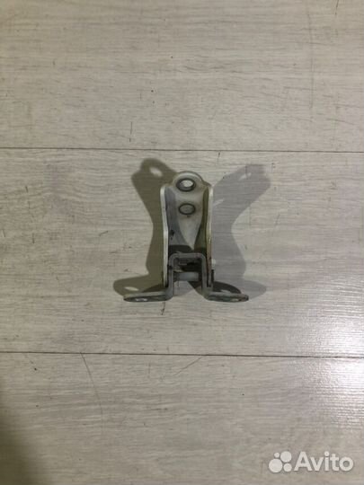 Петля двери зад право KIA ceed JD 1.4 мт универсал