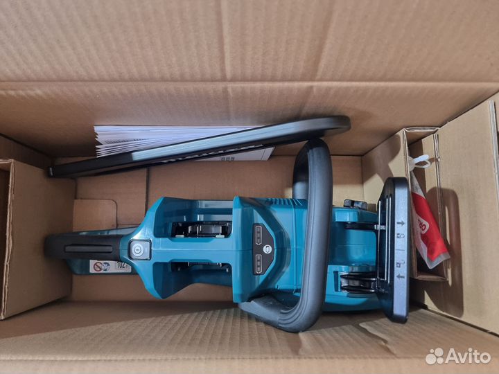 Цепная пила Makita DUC353Z